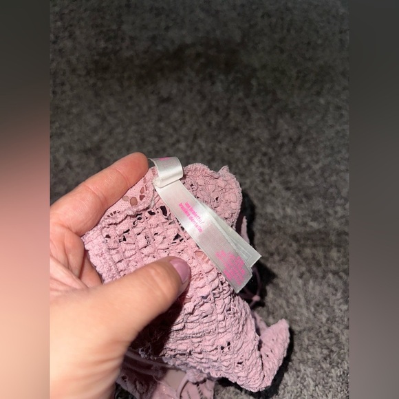 Victoria’s Secret PINK! Cute Floral Lace Bralette Size Medium - Picture 8 of 8